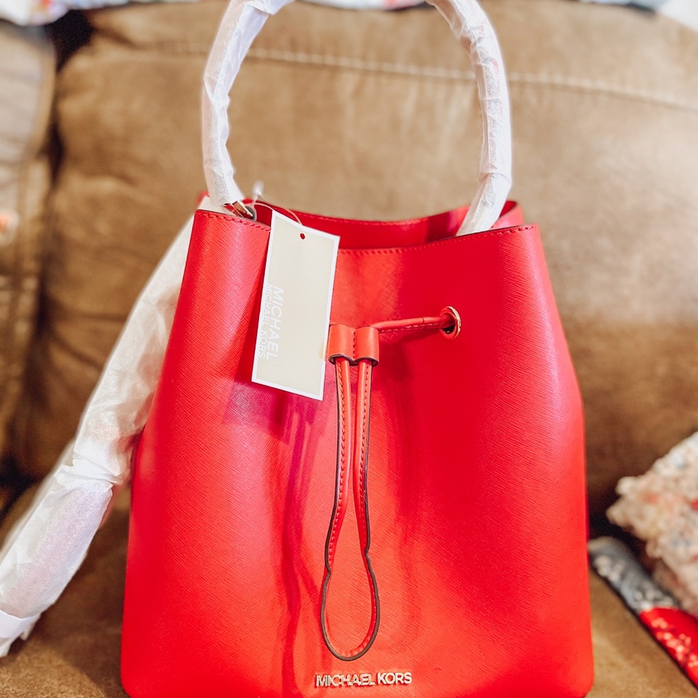 Michael Kors Bucket Purse